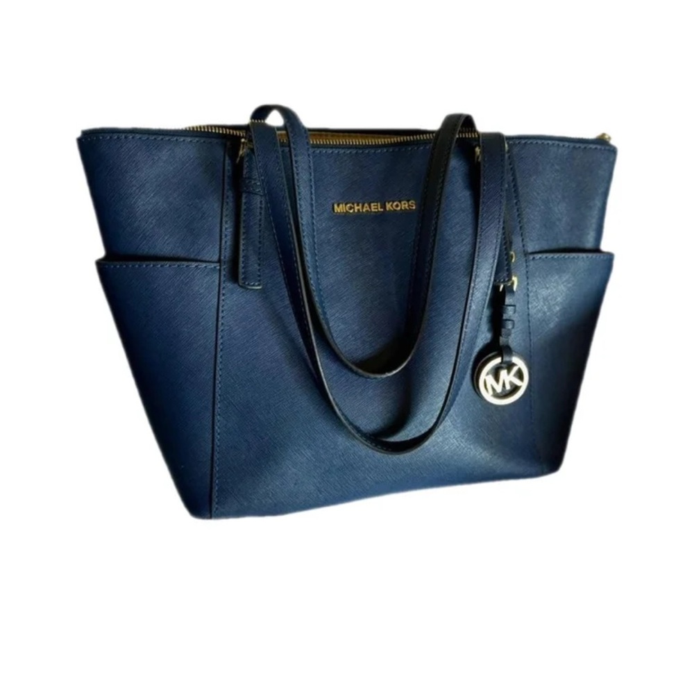 Michael Kors (XMAS SALE!) Jet Set Saffiano Leather (dark Navy/Black in Lighting)